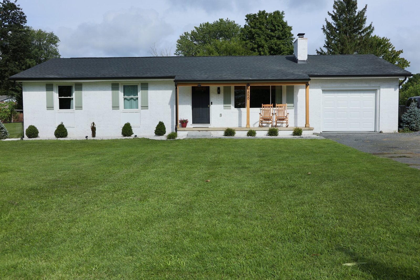 Front exterior of the home at 9859 Massanutten Ave